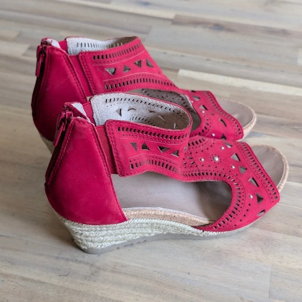 EARTH Origins Attalea‎ Barbuda leather Espadrille Wedge Sandals Size 7 NWOT